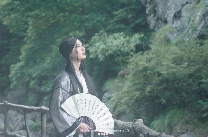牧野真梨爱:独特魅力,耀眼颜值,无数迷儿的焦点