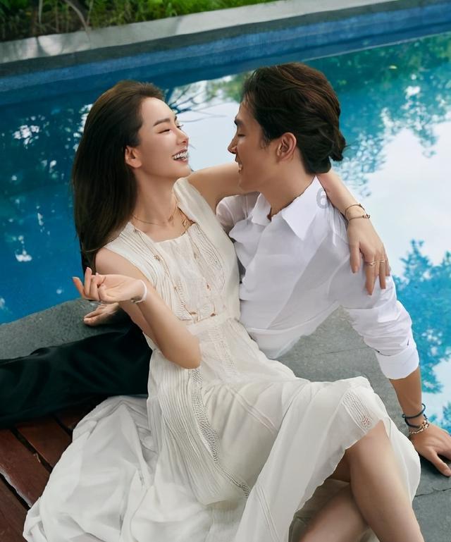 时尚芭比做美甲