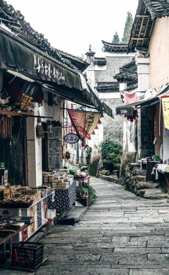 便民服务下沉基层 政策惠及千家万户