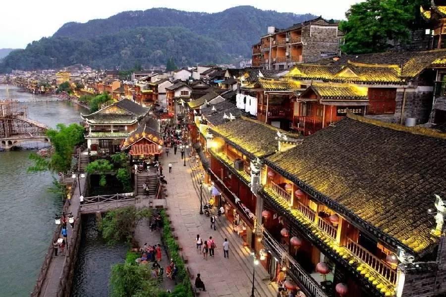 每次保养都会更换不同品牌的机油,这么做会对车辆造成什么影响吗?——冷知识分享平台,让你拓宽视野